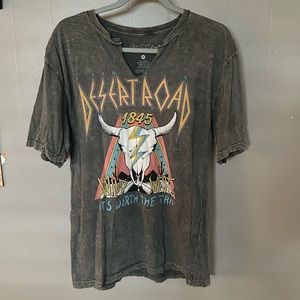 Desert Road 1845 Wild West It’s worth the trip tee, size M.